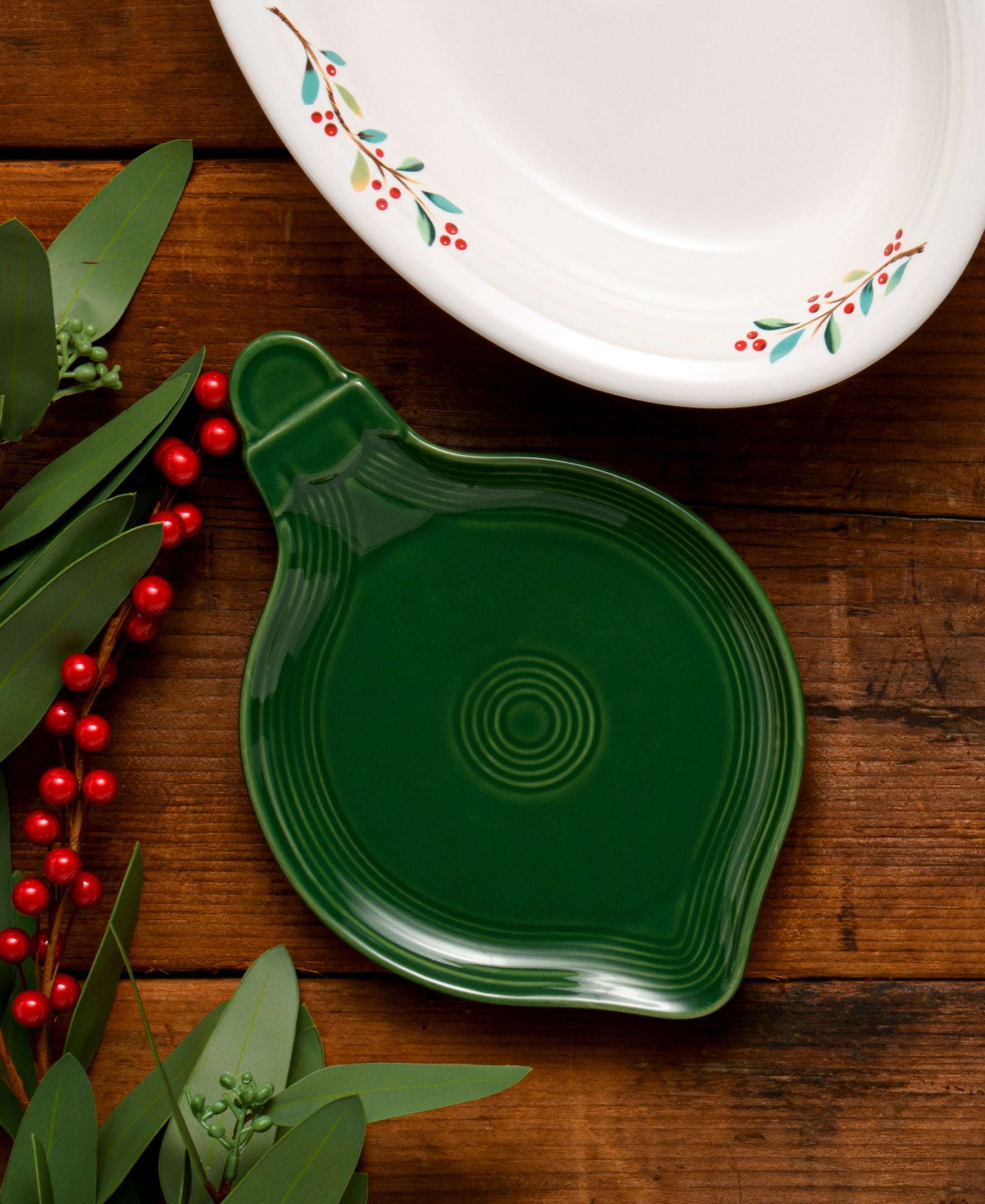 8 3/4 Inch Ornament Shaped Plate - Image 4